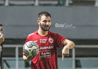 Penalti Melambung, Marco Motta Minta Suporter Persija Caci Maki Dirinya, Jangan yang Lain