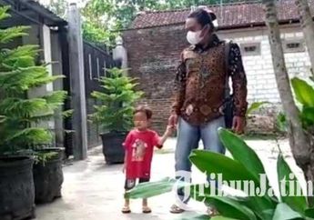 Sempat Kelimpungan Urus Berkas Gegara Nama Anak Kelewat Panjang, Balita Asal Tuban Ini Akhirnya Punya Akta Kelahiran Usai Namanya Dipangkas dari 19 Kata Jadi 5 Kata