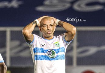 Ivan Carlos Tanduk Bola Bak Van Persie, Ravi Murdianto Tangkap Angin, Persela Keok dari Tira Persikabo