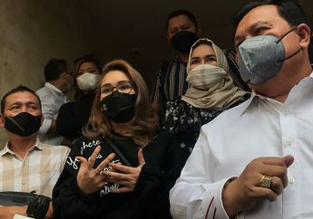 2 Jam Lebih Diperiksa Jadi Saksi, Orang Tua Ayu Ting Ting Dicecar Total 18 Pertanyaan oleh Polisi Soal Hal Ini