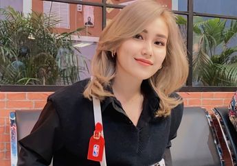 Ibarat Sudah Hilang Urat Malu hingga Ngintilin Terus 2 Sosok ini Tiap Pacaran, Ayu Ting Ting Bak Akui Dirinya Jadi Orang Ketiga Gegara Sering Dilanda Kesepian?