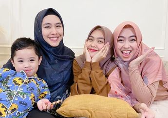 Pamer Foto dengan Ria Ricis dan Shindy Putri, Oki Setiana Dewi Blak-blakan Akui Hal Ini, Netizen Berikan Pujian Selangit: Bidadari Surga!