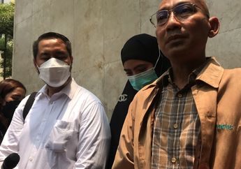 Kembali Jalani Pemeriksaan Terkait Laporan KDRT, Mantan Istri Ayah Taqy Malik Boyong Tiga Saksi