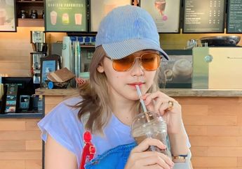 Puas Diigombalin Sosok Ganteng Ini, Ayu Ting Ting Langsung Nemplok Manja dan Sesumbar Keras-keras Bak Beri Kode Kepada Mantan yang Sudah Patahkan Hatinya: Denger Nggak Lu? Denger Nggak?