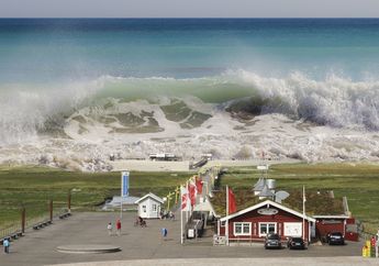 Arti Mimpi Tsunami Jangan Disepelekan, Bisa Jadi Alarm Bahaya dari Alam Bawah Sadar, Kesehatan Kamu Terancam Memburuk