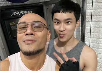 Putranya Kerap Melapor Jika Dapat Kiriman Video Dewasa, Deddy Corbuzier Justru Pilih Lakukan Hal Ini Kepada Azka Corbuzier 