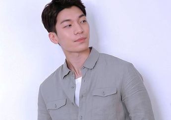 Rayakan Natal 2021, Pamer Hadiah Satu Kotak Mi Instan dari Fans Indonesia, Begini Reaksi Menggemaskan Wi Ha Joon 