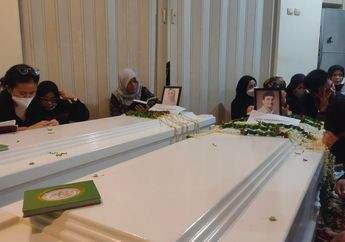 Vanessa Angel dan Bibi Ardiansyah Dipersatukan dalam Keabadian, Keluarga Lantunkan Ayat Suci di Depan Peti Jenazah