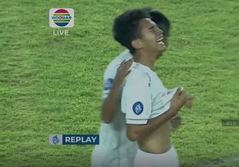 Derbi Jatim Mendidih - Satu Kartu Merah dan Tangis Wonderkid 17 Tahun, Arema FC vs Persebaya Berakhir Seri