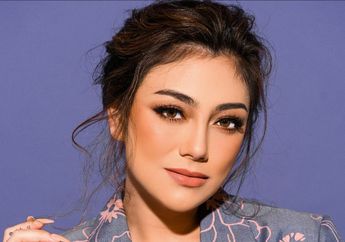 Seksinya Celine Evangelista Saat Jadi MC Acara SCTV Awards 2021, Kelewat Menawan Kenakan Dress Custom Mewah!