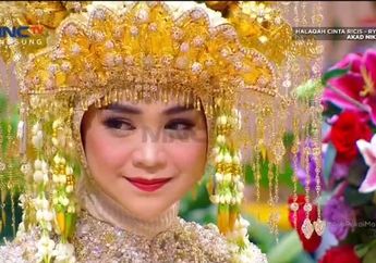 Sikap Anggunnya Buyar di Depan Tamu Kehormatan dan Ibu Mertua, Ria Ricis Teriak Usai Halal Bersentuhan dengan Teuku Ryan