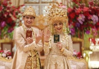 Youtuber Kondang Tanah Air Akhirnya Melenggang ke Pelaminan, Intip Isi Souvenir Pernikahan Ria Ricis dan Teuku Ryan