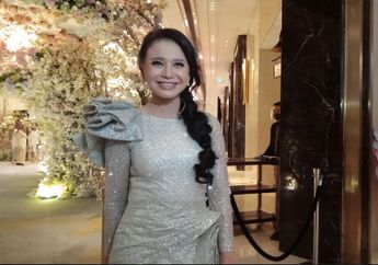 Rossa Sumbang 2 Lagu di Acara Resepsi Ria Ricis dan Teuku Ryan