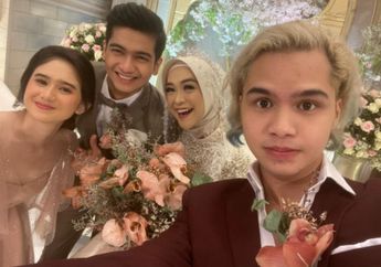 Didapuk Jadi Groomsman di Acara Resepsi Pernikahan Ria Ricis dan Teuku Ryan, Dul Jaelani Auto Banjir Doa saat Foto di Depan Pelaminan