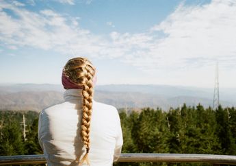 Pantas Wanita India Pilih Tidur dengan Rambut Dikepang, Gak Nyangka Manfaatnya Sehebat ini!