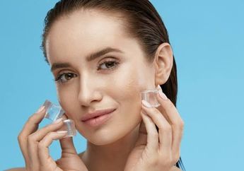 Nyesel Banget Baru Tahu! Ternyata Es Batu yang Dipakai Memijat Wajah Bisa Berikan Manfaat Sedahsyat Ini, Rugi Kalau Tidak Mencoba!