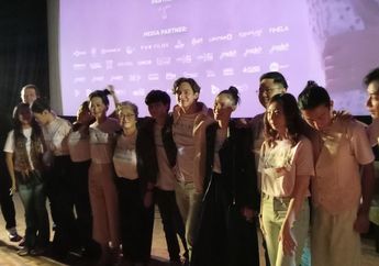 'Akhirat: A Love Story' Ketika Perbedaan Agama Membuat Cinta Adipati Dolken dan Della Dartyan Terombang-ambing