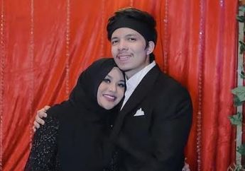 Sambangi Rumah Artis Zaskia Sungkar dan Irwansyah, Aurel Hermansyah Salah Fokus Gegara Posisi Tidur Sang Artis, Istri Atta Halilintar: Pacarannya Gimana Kak? 