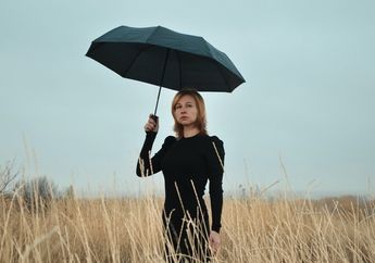 Arti Mimpi Payung Tua Ternyata Berhubungan Erat dengan Masa Depan, Ada Apa Gerangan?