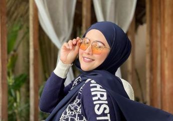 Niat Hati Pamer Hidupnya yang Naik Kelas Usai Dinikahi Pebisnis Tajir, Meggy Wulandari Malah Apes Dinyinyiri Gegara Lakukan Aksi Teledor Ini di Dalam Mobil Mewahnya