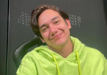 Dipercaya Bawa Hoki Karena Selalu Sukses Bintangi Banyak Film, Terbongkar Arti Nama Adipati Dolken yang Ternyata Bukan Nama Asli