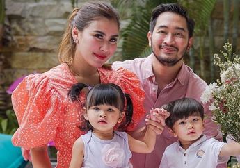 Cerita Jeje Govinda Soal Kelucuan Anak Kembarnya yang Sudah Bisa Minta Uang Buat Jajan ke Mini Market