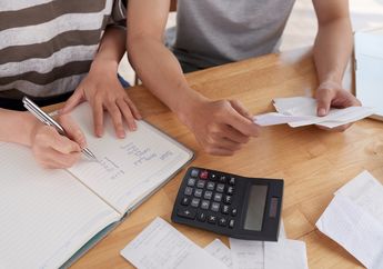 Punya Tanggung Jawab Finansial untuk Menghidupi Orangtua dan Anggota Keluarga Lainnya, Simak Tips Mengatur Keuangan untuk Generasi Sandwich Berikut Ini