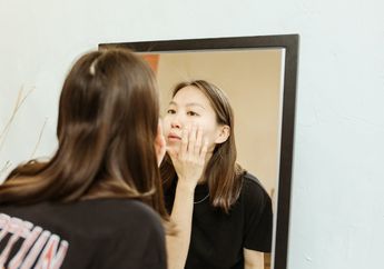 Kasih Tahu para Istri di Rumah, Cuma Ikuti 5 Langkah Mudah Ini Dijamin Jerawat Langsung Minggat, Intip yuk!