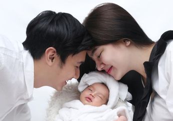 'Terima Kasih Tuhan' Ini Penampakan Rumah Artis Felicya Angelista dan Caesar Hito yang Penuh Hiasan khas Sambut Natal 2021 Sebagai Keluarga Utuh