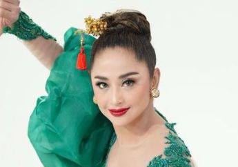 'Manusia Pasti Diuji' Begini Respon Santai Dewi Perssik Soal Keretakan Rumah Tangganya dengan Angga Wijaya