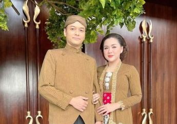 Anaknya Kini Berstatus Nyonya Besar Bangsawan Solo, Tengok Potret Ibunda Vicky Shu yang Parasnya Masih Awet Muda, Tak Kalah Glowing dari Sang Putri?