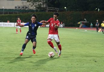 Rasa Sayang Pelatih pada Anak Emas, Shin Tae-yong Tak Sungkan Bebat Kaki Cedera Pratama Arhan