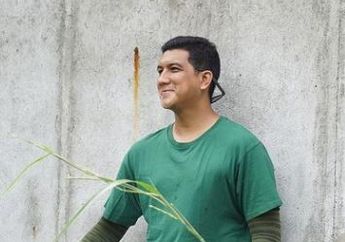 Dulu Pernah Gadai BPKB Motor Hingga Kini Jadi Juragan Kos-kosan, Tengok Sudut Rumah Artis Arda Naff yang Bergaya Minimalis dengan Sentuhan Serba Putih dan Hitam