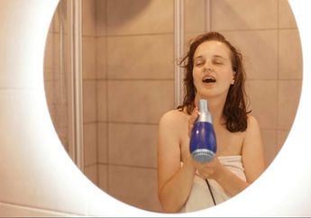 Amankah Menggunakan Hair Dryer untuk Melentikkan Bulu Mata? Ini Penjelasan dari Ahlinya