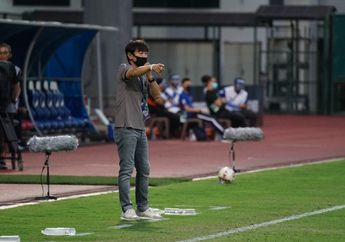 Libas Singapura, Shin Tae-yong Lepas Imej Pelatih Galak dan Pimpin Pesta Timnas Indonesia di Ruang Ganti