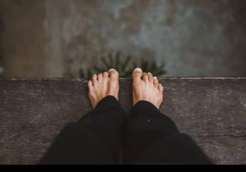 Niat Hati Ajak Suami Salat, Istri Kepala Kantor Kemenag Grobogan Syok Saat Temukan Tubuh Suaminya Tergantung di Samping Rumah