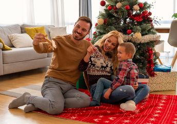 Saatnya Jadi Orangtua Kreatif, Ini 4&nbsp;Ide Kegiatan Natal dan Tahun Baru di Rumah untuk Anak, Seru dan Edukatif Banget!