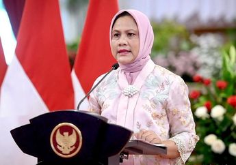 Ibu Negara Iriana Jokowi Tenteng Tas Branded Harga Puluhan Juta Rupiah Dipadukan dengan Busana Tradisional, Lihat Yuk Penampilannya!