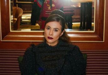 Parasnya Kental dengan Aksen Bule Inggris yang Diwariskan Sang Ibunda, Tengok Potret Masa Kecil Wulan Guritno Saat Masih Kinyis-kinyis, Sudah Imut Sejak Orok!