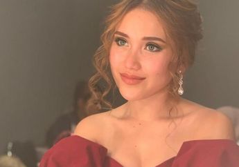 Rayakan Natal dengan Penampilan Seperti Ini, Ayu Ting Ting Takjub Lihat Dekorasi di Rumah Ruben Onsu: Rumahnya Udah Kayak Mal