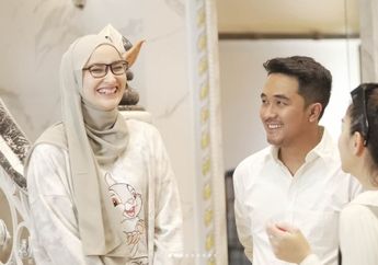 Kini Tinggal di Hunian Berlapiskan Emas dan Swarovski Bak Istana, Crazy Rich Surabaya Aswin Yanuar Kenang Masa Sulit saat Jual Emas sang Bunda Hingga Dagang Gorengan dengan Istri