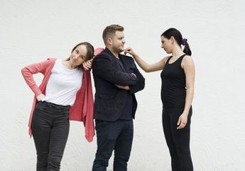 Suami Berhubungan Intim dengan Karyawan di Salon, Istri Sah Ngamuk Sampai Gunting dan Cukur Rambut Pelakor di Tempat