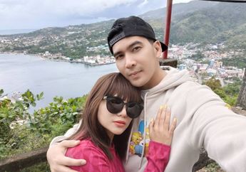 Diminta sang Kekasih Tak Kenakan Baju Seksi Lagi, Dinar Candy Akui Followers Lelakinya Berkurang Sejak Berpacaran dengan Ridho Illahi: Sekarang Followers Aku Ibu-ibu!