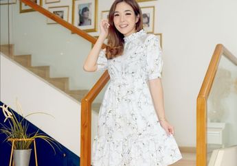 Gisel Tampil Memikat dengan Cheongsam Transparan di Momen Imlek