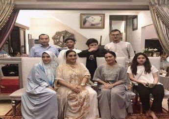 Sempat Dikabarkan Bakal Menikah untuk Ketiga Kali, Intip Mewahnya Kediaman Paramitha Rusady yang Kini Jarang Tampil di Televisi