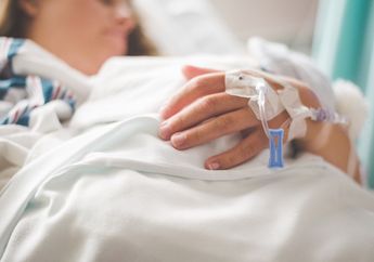 Petugas Keliru Mengisi Infus dengan Formalin, Wanita ini Tewas dengan Cara Paling Menyakitkan, Tubuhnya Alami Perubahan Mengerikan!