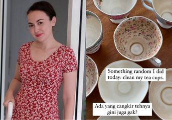 Bisa Ditiru Ibu-ibu Satu Indonesia, Begini Cara Kreatif Rianti Cartwright Membersihkan Noda Kuning Pada Cangkir, Cuma Modal 2 Bahan Dapur!