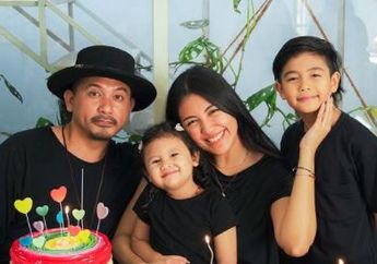 &lsquo;Sok Bikin Peraturan&rsquo;, Sharena Gunawan dan Ryan Delon Lakukan Hal Unik Untuk Mengatasi Kangen pada Anak yang Mulai Tidur Sendiri, Ibu-ibu Bisa Tiru Nih!