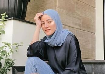 Sejak Orok Disuguhi Harta Melimpah oleh Ayahnya yang Pebisnis Tajir, Intip Sudut Rumah Artis Olla Ramlan, Super Mewah dengan Lampu Gantung Kristal