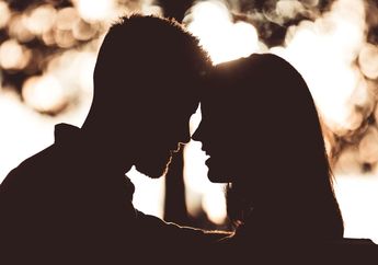 Aktor Top ini Main Serong dengan ART, Tiap Pagi Menyelinap ke Kamar Untuk Berhubungan Hingga Akhirnya Diketahui Istri